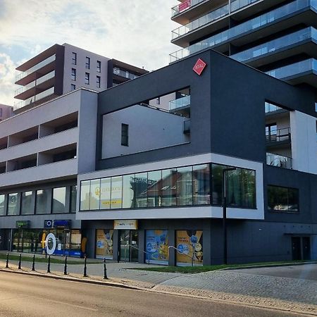 Q Apart Meta - Manufaktura, Klimatyzacja I Parking Gratis, Fv, Gwarancja Zadowolenia Lodz  Ngoại thất bức ảnh